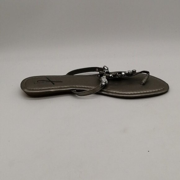 Lane Bryant Womens Embellished Slip On Thong Sandals Silver Gems Flat Heel 10W - Picture 2 of 10